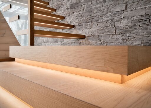 Mistral Bridge - Siller Treppen BV Fürstenberg schwebende Treppe mit Podest 6